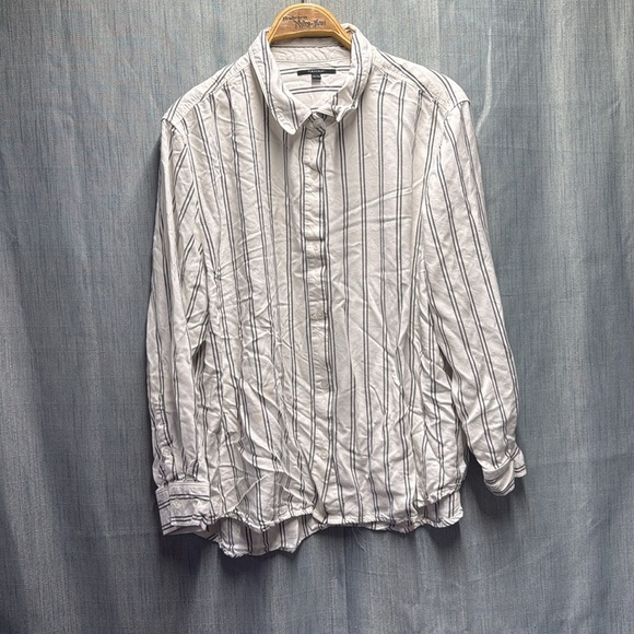 Tahari button up shirt size XXL - Picture 2 of 8